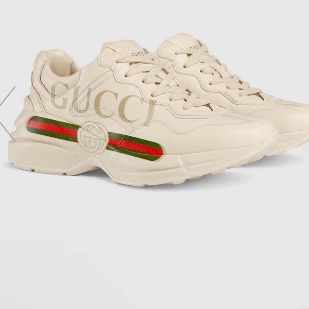 WOMEN'S RHYTON GUCCI LOGO LEATHER SNEAKER